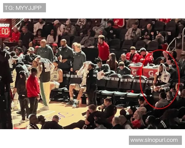 正式签约敲定!买断市场最后一条大鱼驰援字母哥,雄鹿截胡湖人火箭,联盟争冠格局已经改写!